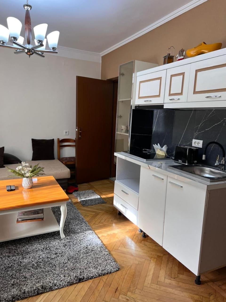 3M Urban Stay Тирана Экстерьер фото
